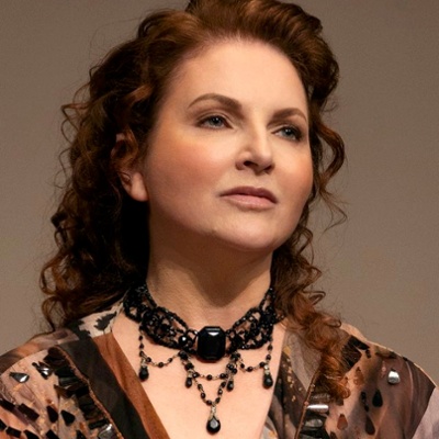Lisa Delan